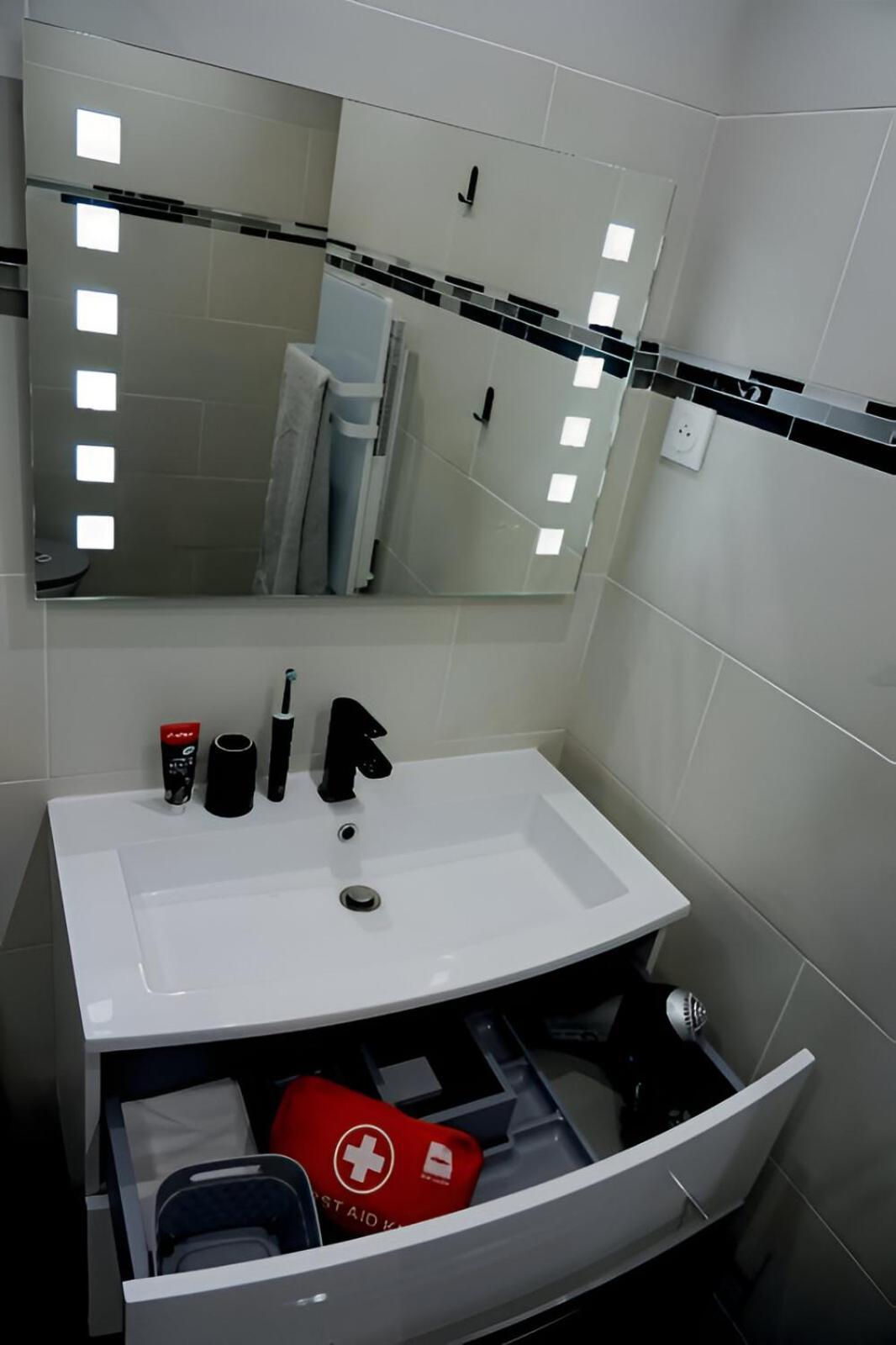 Appartement St Raphael neuf - Résidence privée avec Piscine&Tennis Saint-Raphaël Esterno foto
